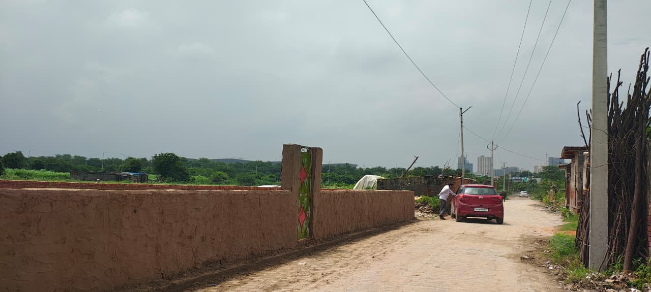 100 Sq-yrd Residential Plot for Sale in Dankaur