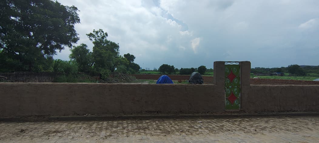 100 Sq-yrd Residential Plot for Sale in Dankaur